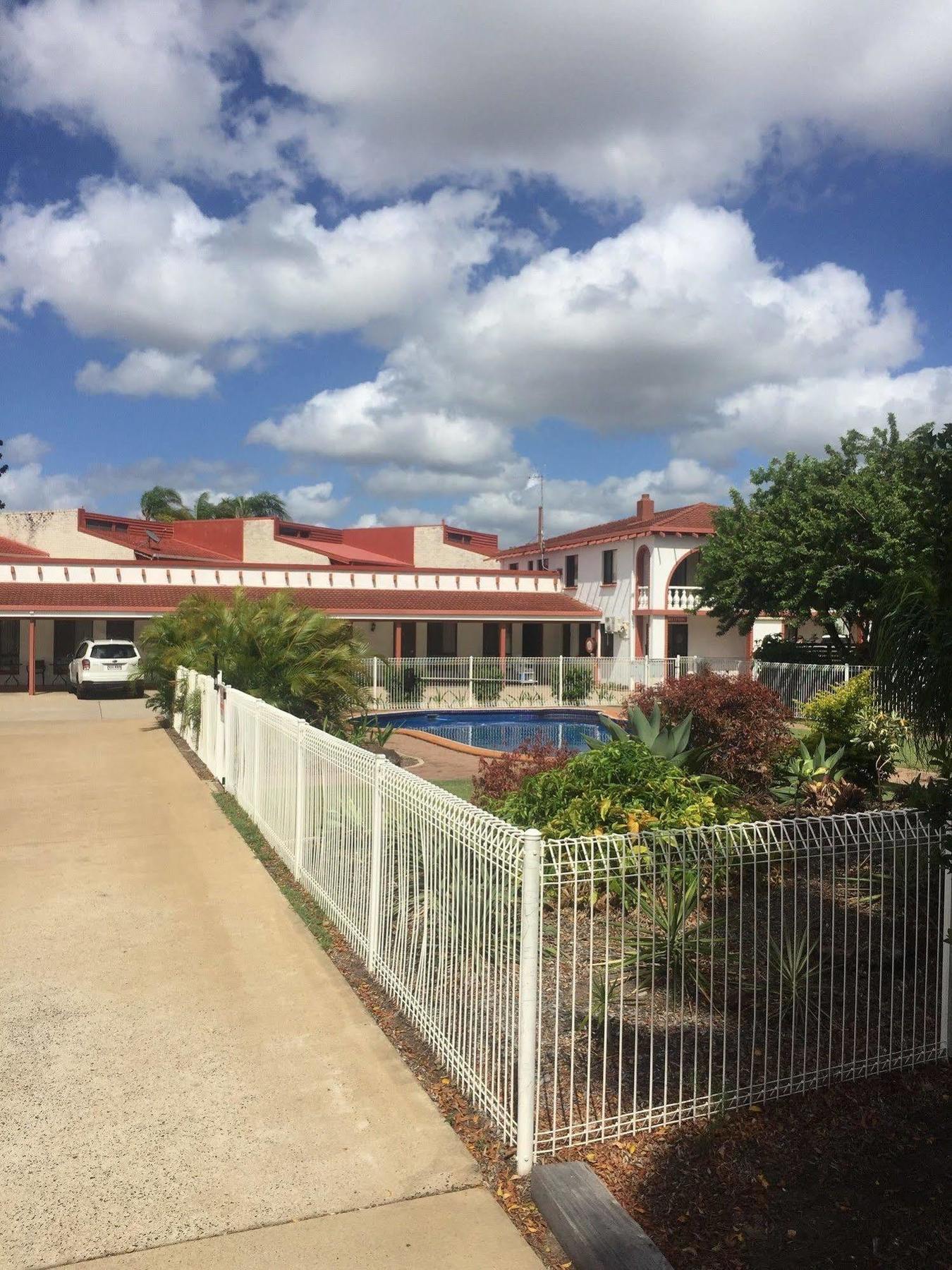 Bundaberg Spanish Motor Inn Exterior foto