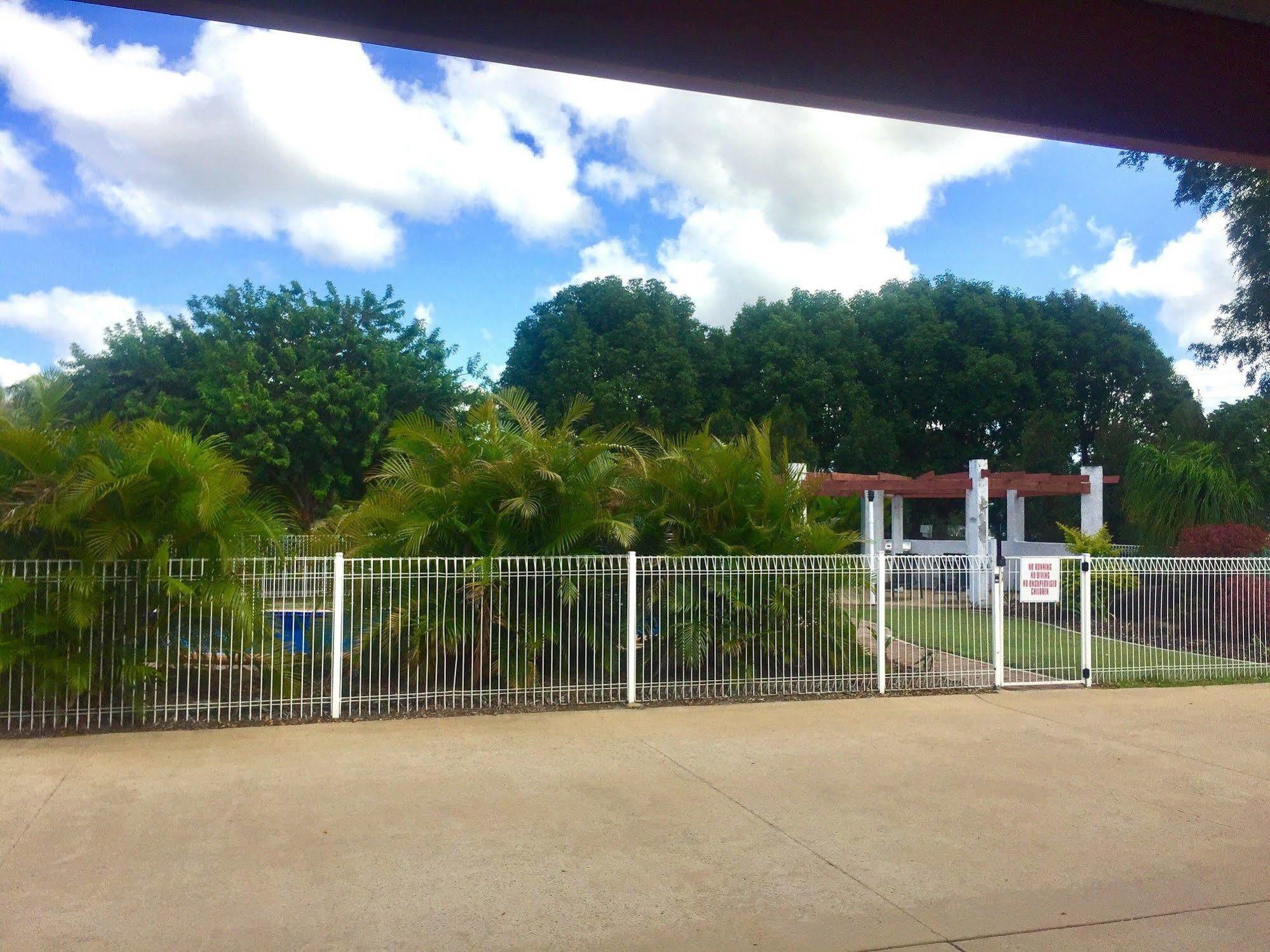 Bundaberg Spanish Motor Inn Exterior foto