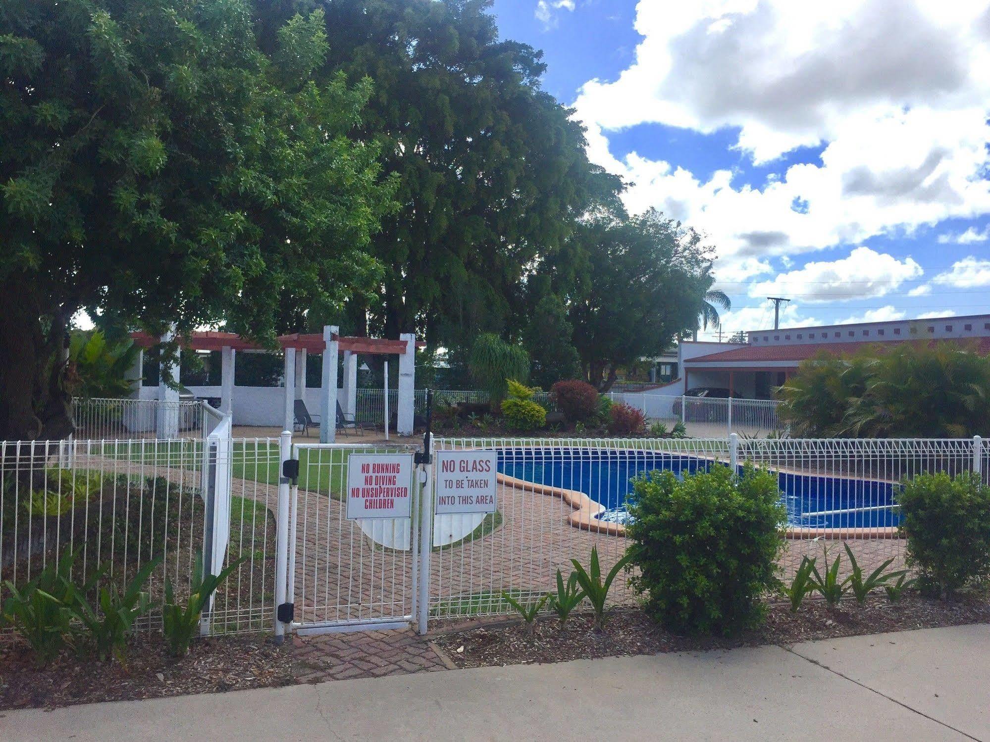 Bundaberg Spanish Motor Inn Exterior foto