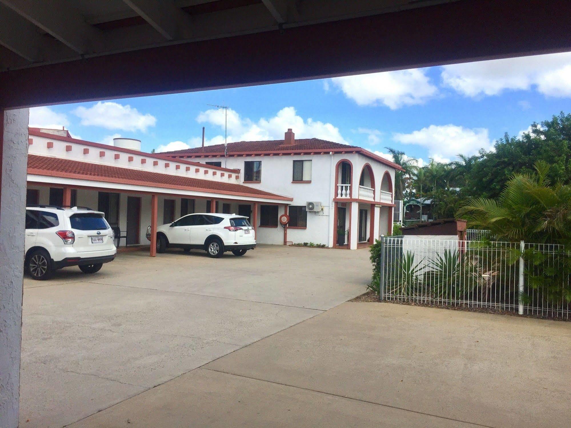 Bundaberg Spanish Motor Inn Exterior foto